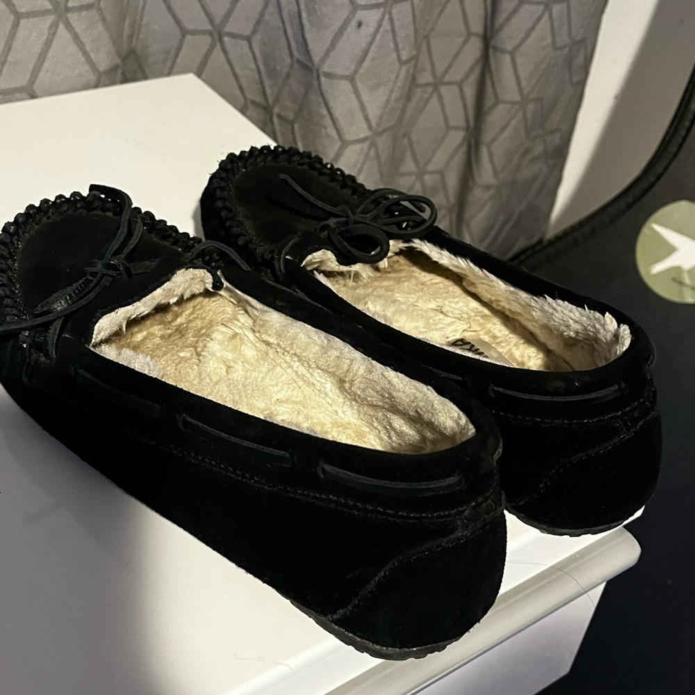 Slippers - Picture 3 of 4